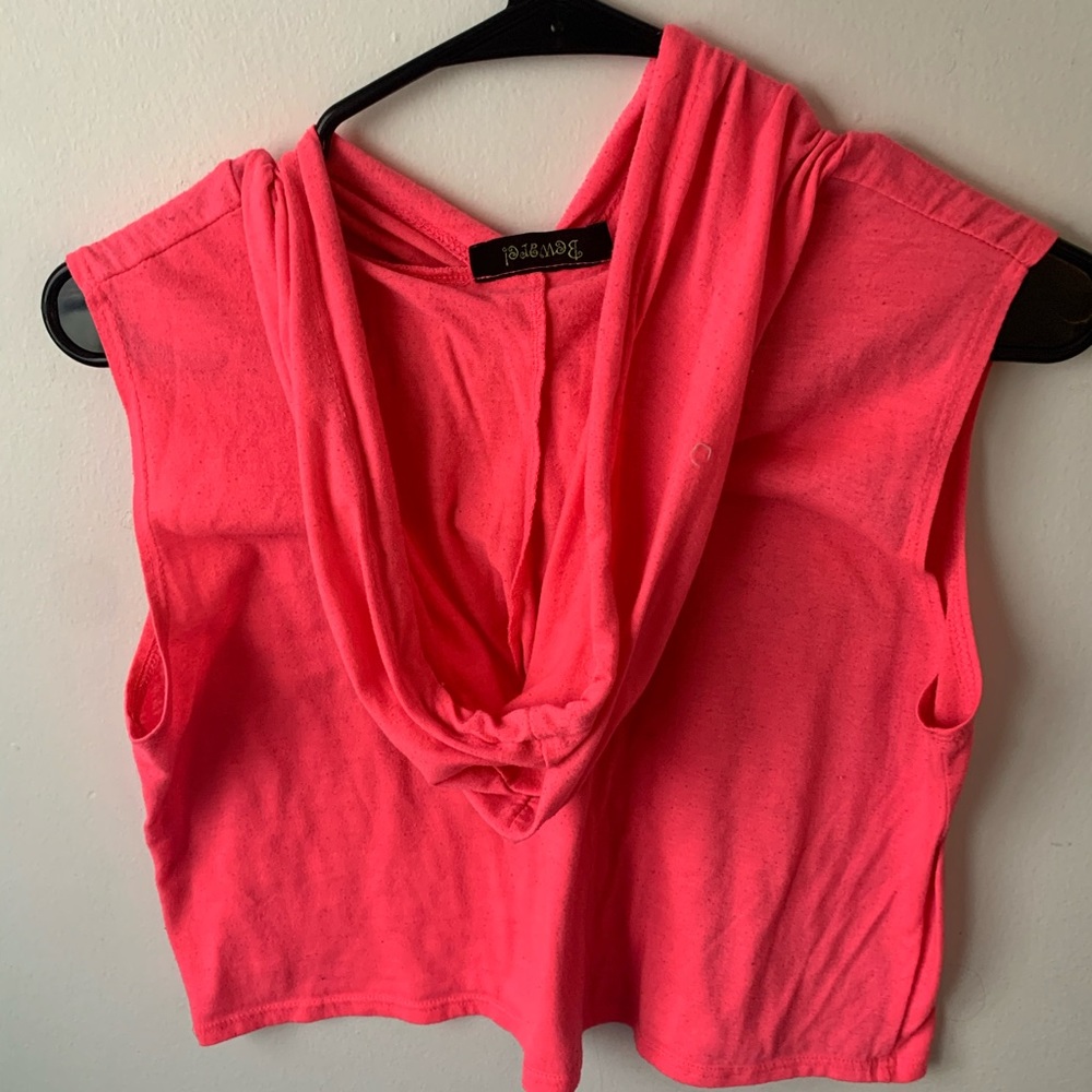 Crop top - Picture 2 of 3
